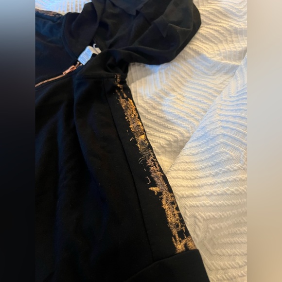 SPLENDID hoodie XS black and rose gold design shoulder sleeves women NWT new - Picture 4 of 8